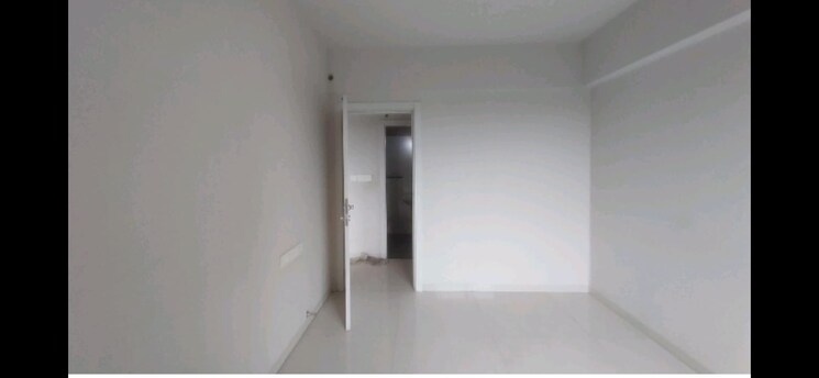 Room, nexus-hyde-park-residency 3 Bedroom 950 Sq.Ft. Apartment In Manpada Thane 9557789