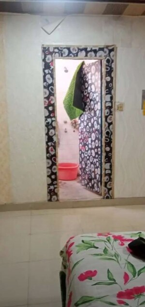 Master Plan in 1 BHK Apartment at Husainganj – for Rent