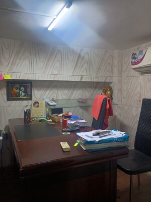  Office Space For Rent in Bbd Bagh