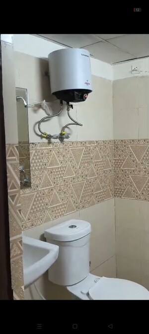 Bathroom in 2.5 BHK Apartment at Amrapali Golf Homes, Sector 4 Greater Noida – for Rent