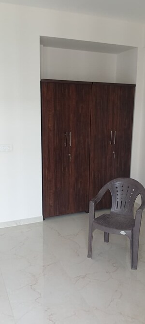 Furnished Amenities in 1 BHK Apartment at Pyramid Altia, Sector 70 – for Rent
