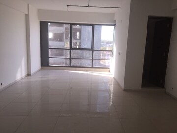  Office Space For Rent in True Westgate Business Bay, Makarba