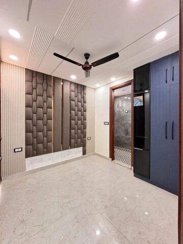 Room in 3.5 BHK Builder Floor at SA HOMES I, Uttam Nagar – for Sale