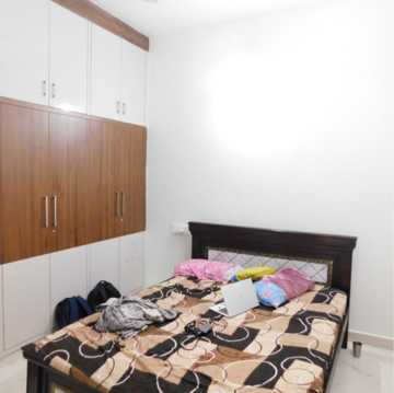 Bedroom in 2 BHK Builder Floor at Manikonda – for Rent