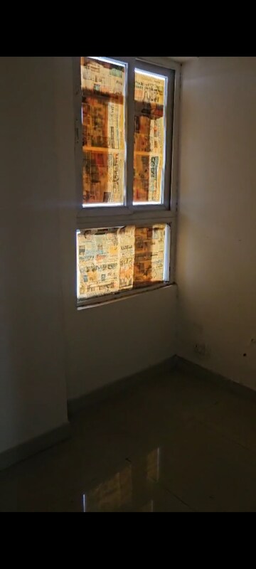 Room in 2.5 BHK Apartment at Galaxy Royale, Gaur City 2 – for Sale