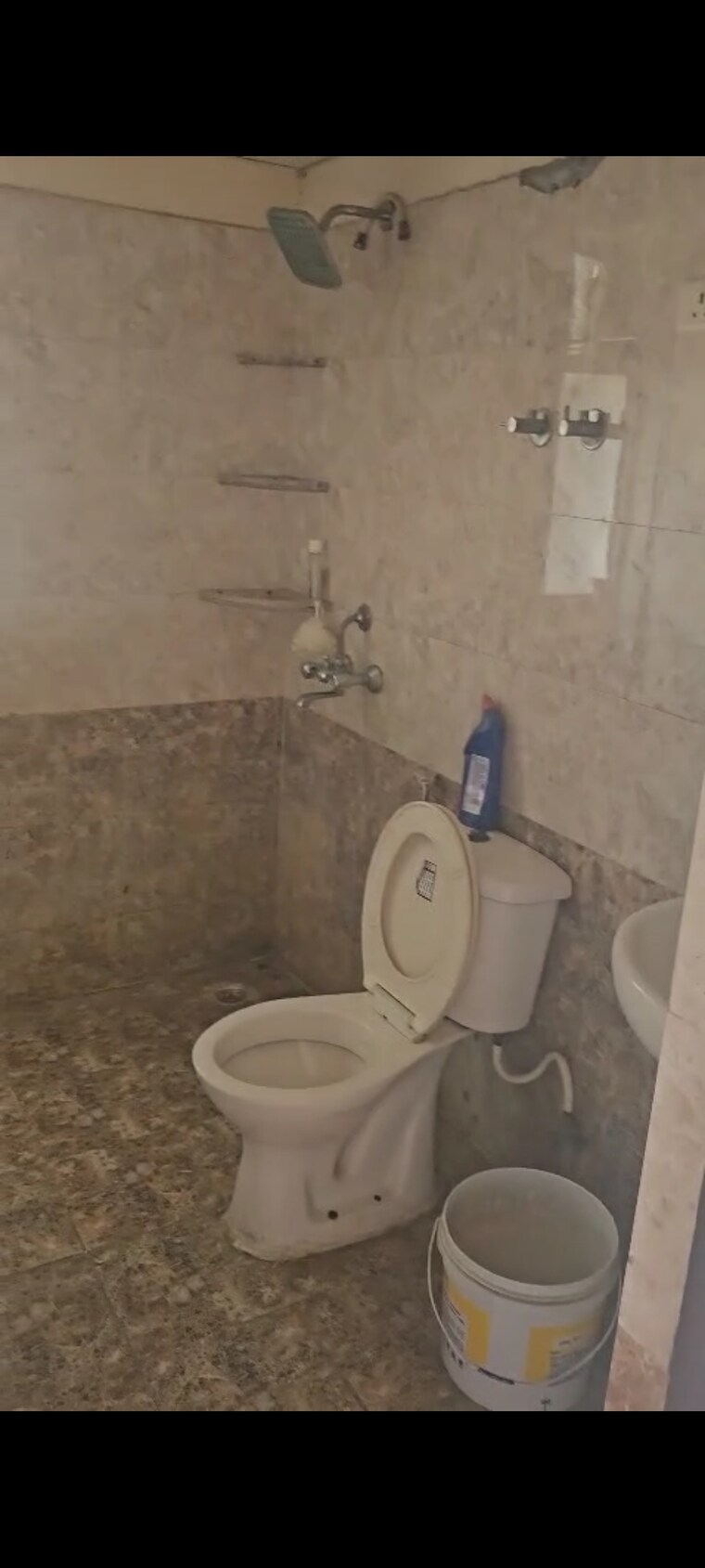 Bathroom, galaxy-royale 2.5 Bedroom 1175 Sq.Ft. Apartment In Gaur City 2 Greater Noida 9557876
