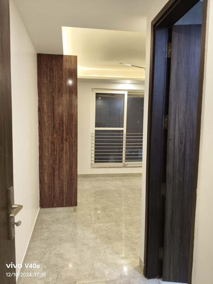 Room, vasant kunj 3 Bedroom 1350 Sq.Ft. Builder Floor In Vasant Kunj Delhi 9557874
