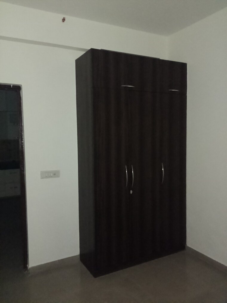 Bedroom, mahagun-mywoods 2.5 Bedroom 1190 Sq.Ft. Apartment In Sector 16c Greater Noida Greater Noida 9557906