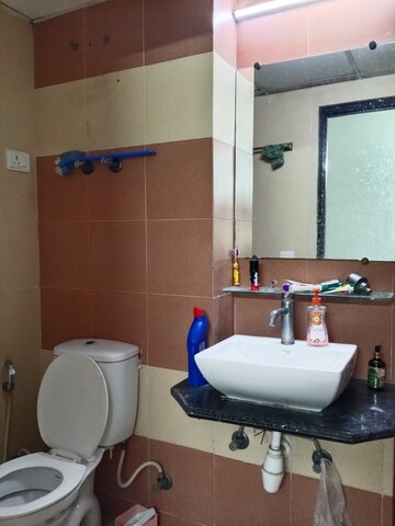 Master Bedroom in 2.5 BHK Apartment at Mahagun Mywoods, Sector 16c Greater Noida – for Rent