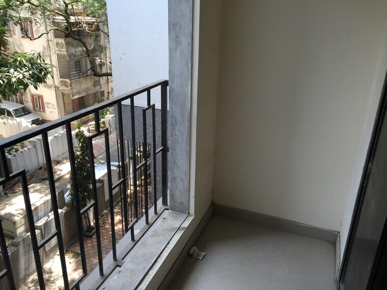 Balcony, shiv-prasad-chs-dahanukar-wadi 2 Bedroom 1025 Sq.Ft. Apartment In Kandivali West Mumbai 9557881