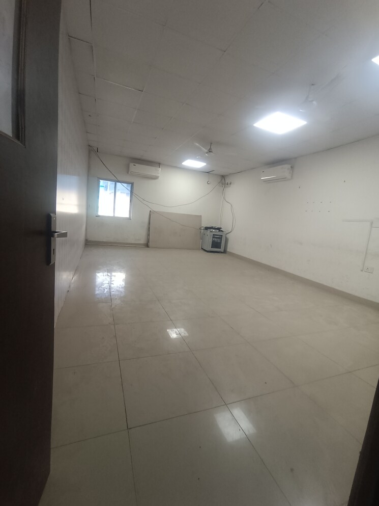 undefined, fraser road area Commercial Office Space 3500 Sq.Ft. In Fraser Road Area Patna 9557921