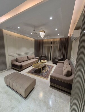 Furnished Amenities in 2 BHK Apartment at Panchsheel Greens, Sector 16 Greater Noida – for Rent