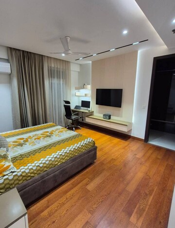 Bedroom in 2 BHK Apartment at Panchsheel Greens, Sector 16 Greater Noida – for Rent