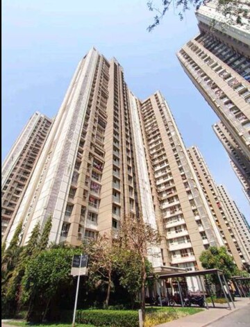 1 BHK Apartment For Rent in Lodha Amara, Kolshet Road
