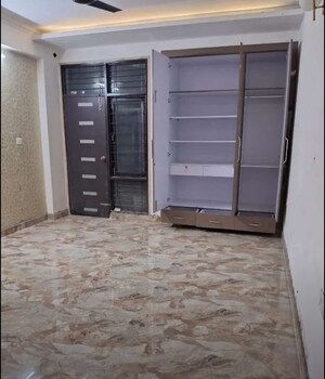 Room in 3 BHK Apartment at Omega Green Park, Faizabad Road – for Rent