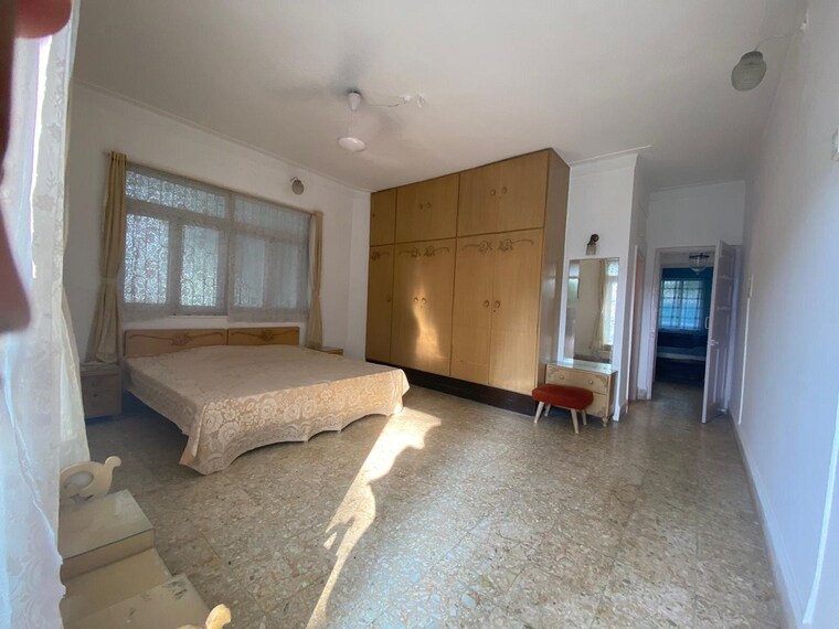 Living Room, bandra west 2 Bedroom 700 Sq.Ft. Apartment In Bandra West Mumbai 9558035