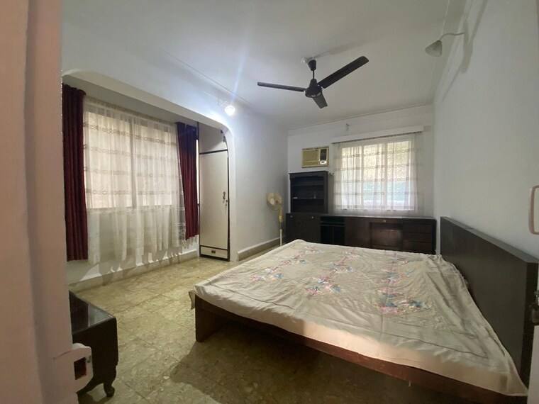 Bedroom, bandra west 2 Bedroom 700 Sq.Ft. Apartment In Bandra West Mumbai 9558035