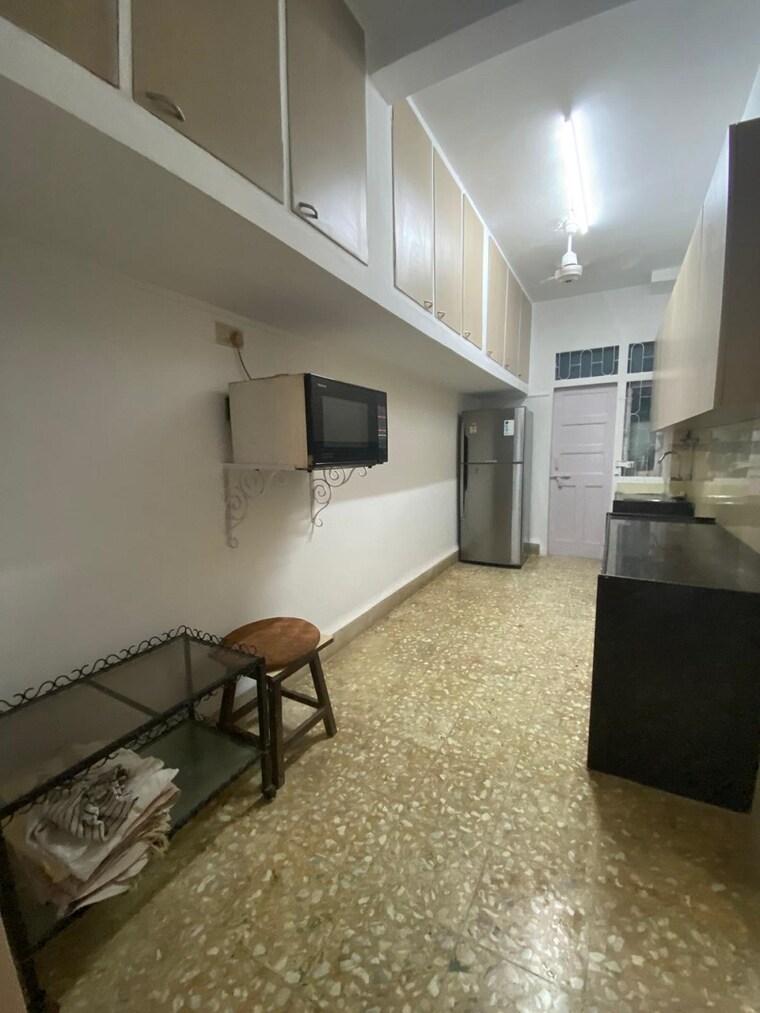 Kitchen, bandra west 2 Bedroom 700 Sq.Ft. Apartment In Bandra West Mumbai 9558035