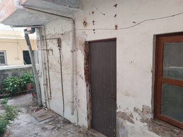 Building Lobby in 3 BHK Apartment at Vishwanath Shaligram, Thaltej – for Sale