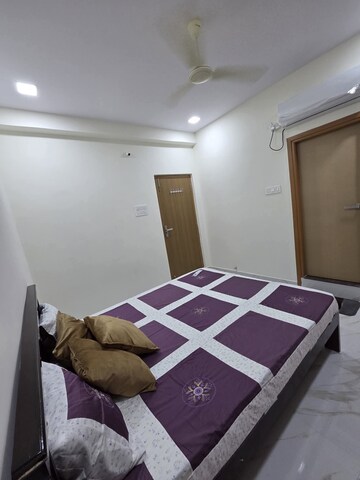 Bedroom in 2 BHK Apartment at Kondapur – for Rent