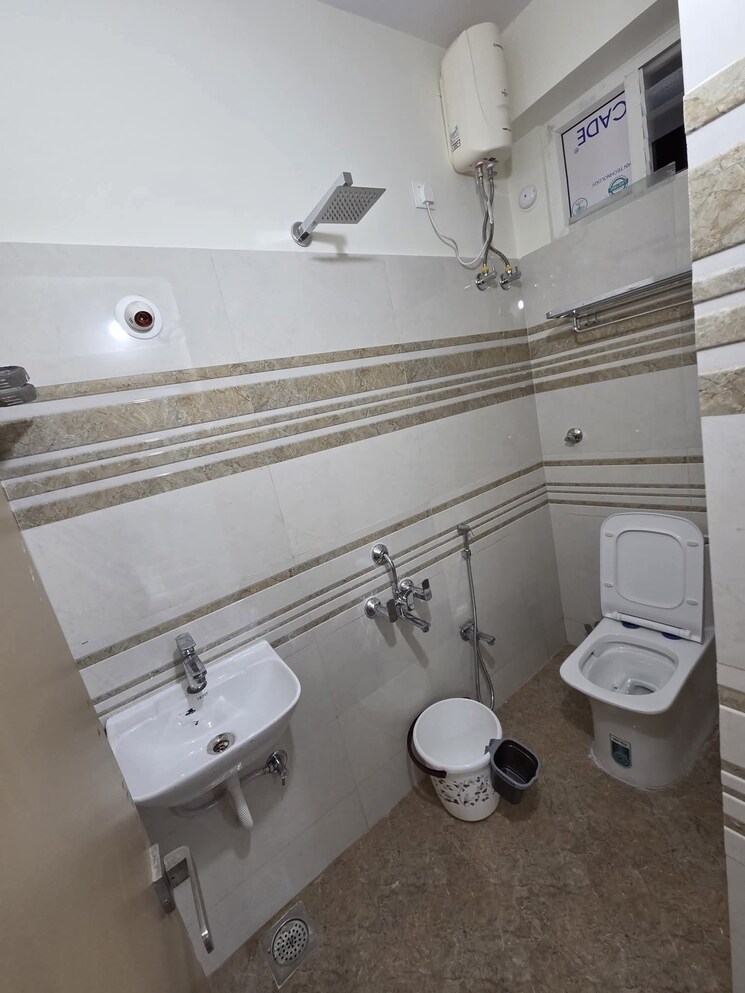 Bathroom, kondapur 2 Bedroom 1250 Sq.Ft. Apartment In Kondapur Hyderabad 9558075