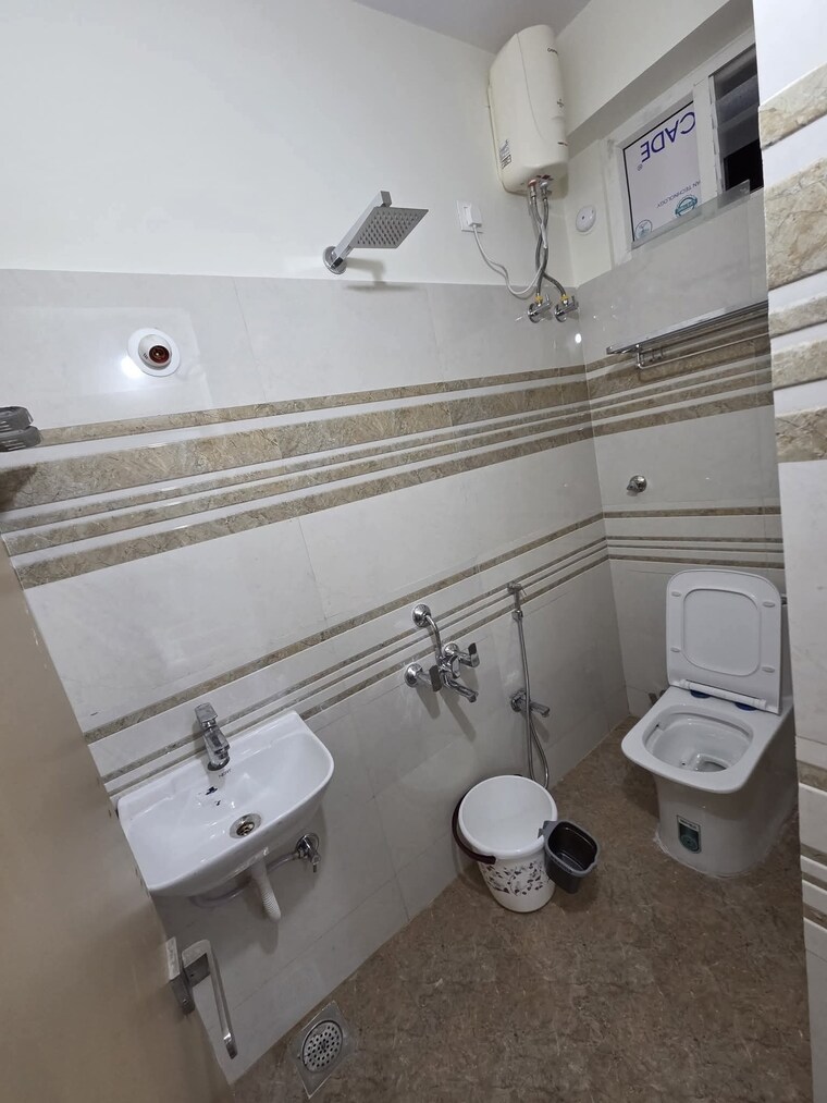 Bathroom, kondapur 2 Bedroom 1250 Sq.Ft. Apartment In Kondapur Hyderabad 9558075