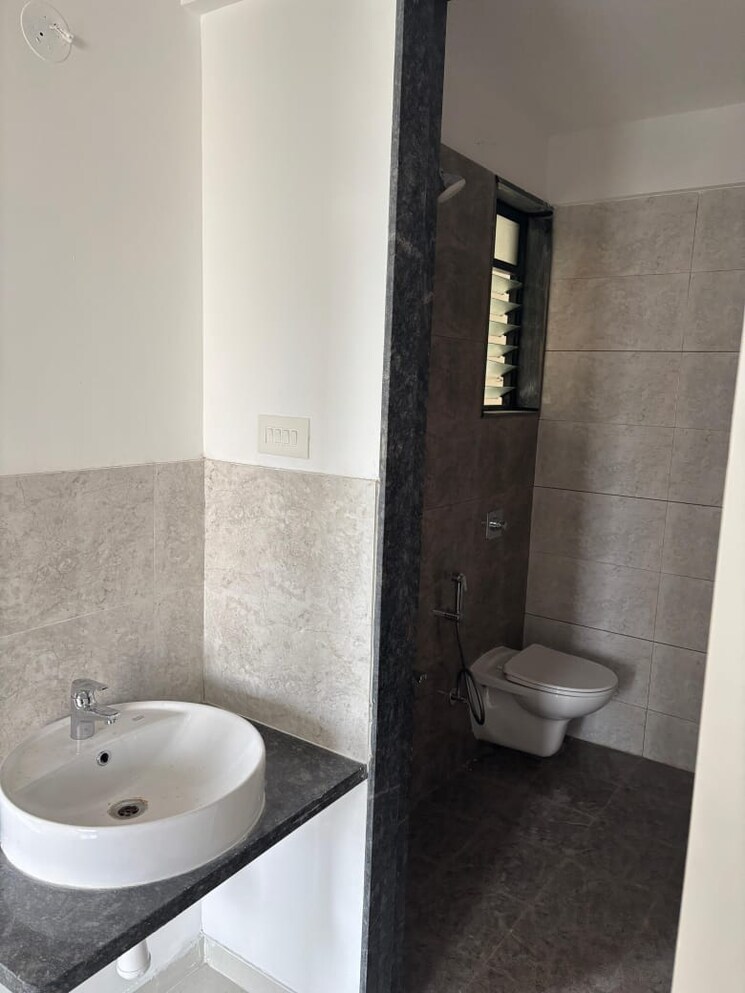 Bathroom, little-earth-masulkar-city 1 Bedroom 425 Sq.Ft. Apartment In Ravet Pune 9558089