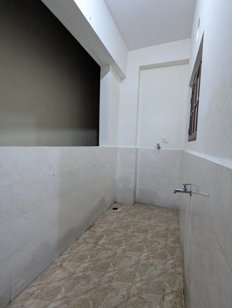 Bathroom, kondapur 2 Bedroom 1150 Sq.Ft. Apartment In Kondapur Hyderabad 9558098