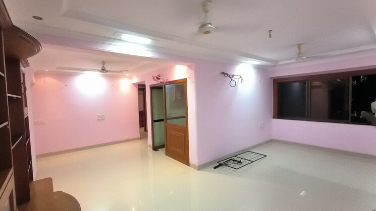 Room, prabhat nagar 2 Bedroom 850 Sq.Ft. Apartment In Prabhat Nagar Mumbai 9558100