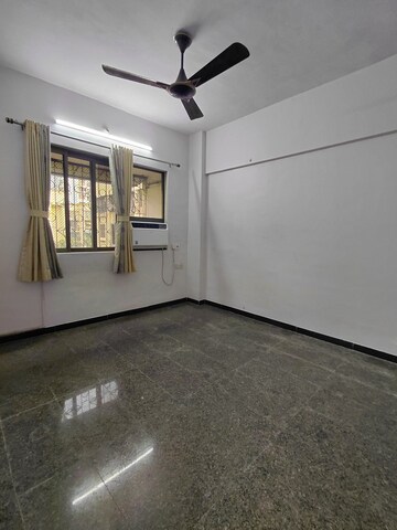 Furnished Amenities in 2 BHK Apartment at HDIL Dheeraj Kiran, Malad West – for Rent