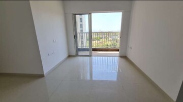 Room in 2 BHK Apartment at Lodha Upper Thane Greenville A To I, Anjur – for Sale