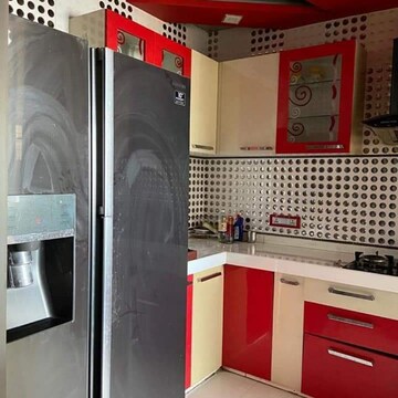 Team Area in 2 BHK Apartment at Mahesh Jai Bharat, Khar West – for Rent