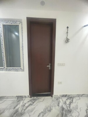  4 BHK Builder Floor at Sector 1 Vaishali – for Rent