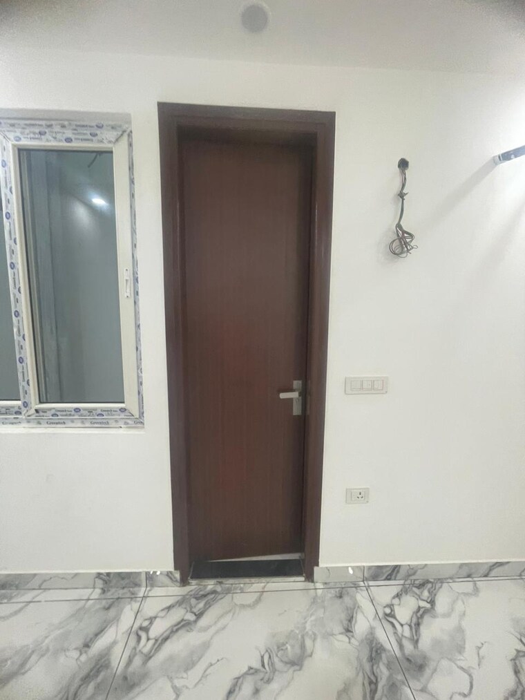 undefined, sector 1 vaishali 4 Bedroom 1500 Sq.Ft. Builder Floor In Sector 1 Vaishali Ghaziabad 9558134