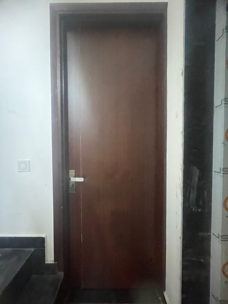 Room, sector 1 vaishali 4 Bedroom 1500 Sq.Ft. Builder Floor In Sector 1 Vaishali Ghaziabad 9558134