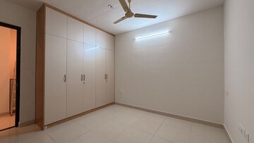 Room in 3 BHK Apartment at Pashmina Waterfront, Old Madras Road – for Rent