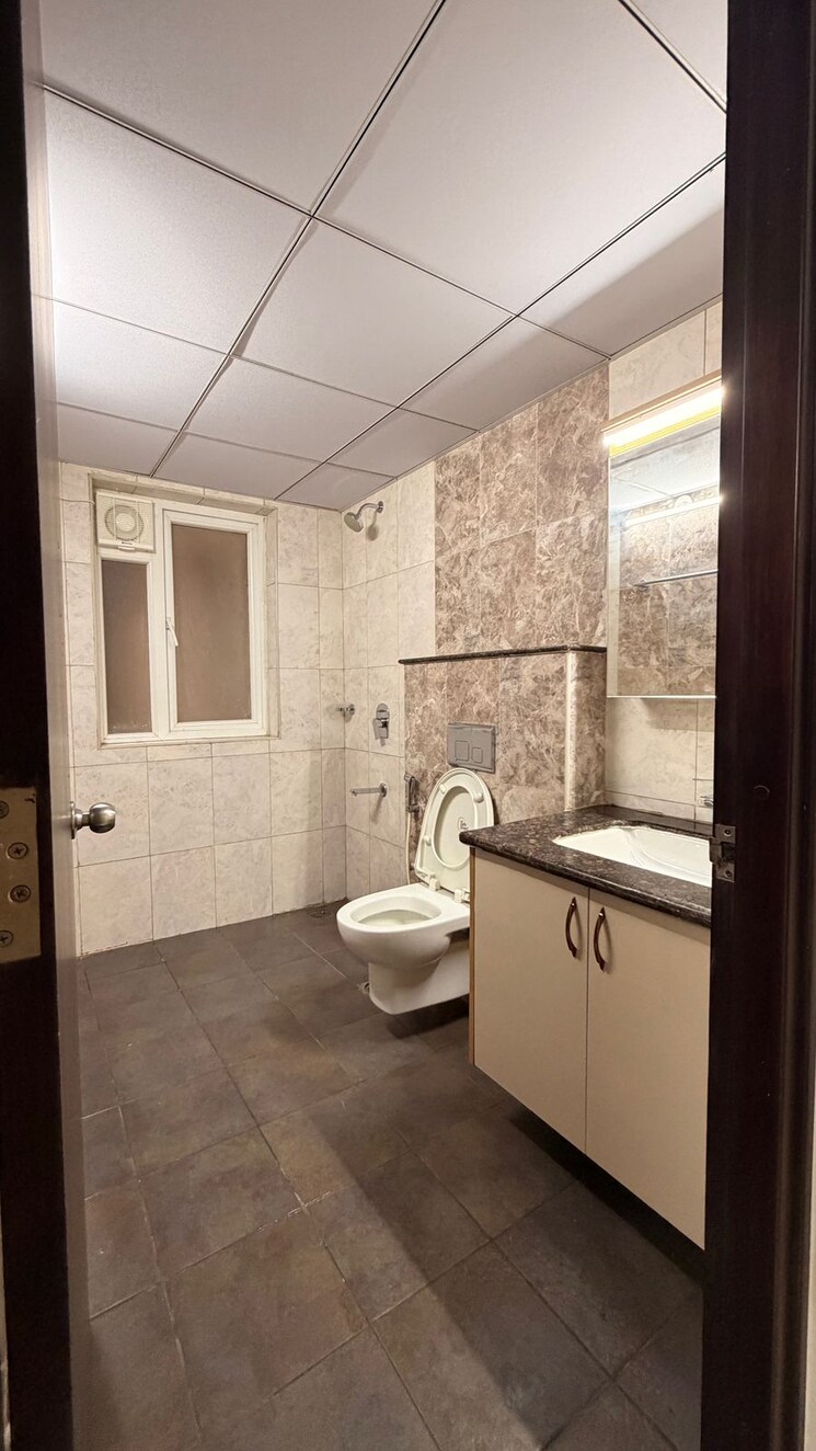 Bathroom, pashmina-waterfront 3 Bedroom 2015 Sq.Ft. Apartment In Old Madras Road Bangalore 9558126