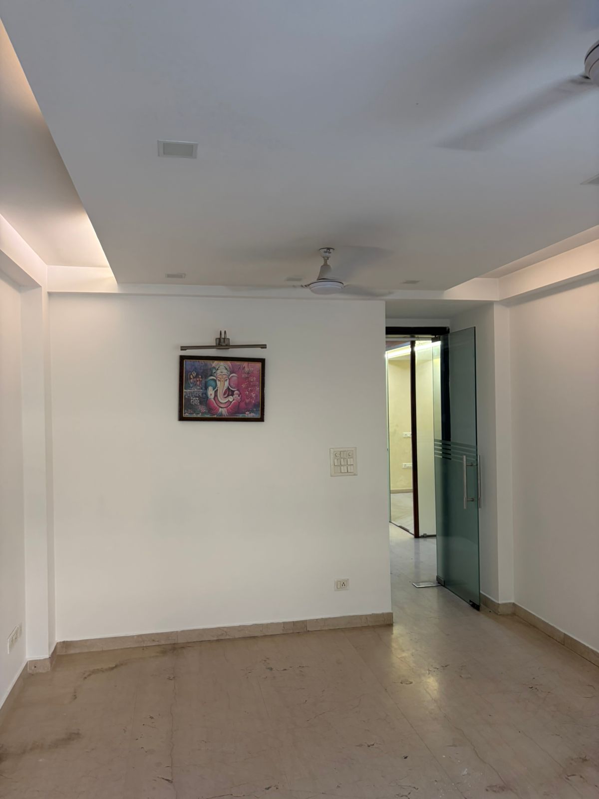 Retail Shop For Sale in Lajpat Nagar 4