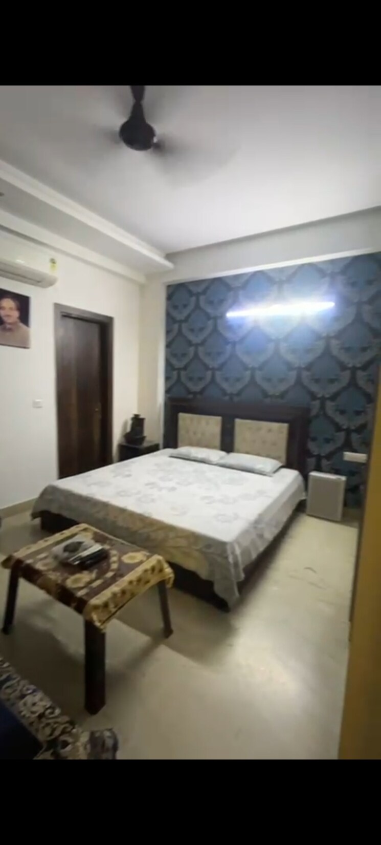 Bedroom, shivashish-apartment 4 Bedroom 200 Sq.Yd. Apartment In Shalimar Garden Ghaziabad 9558169