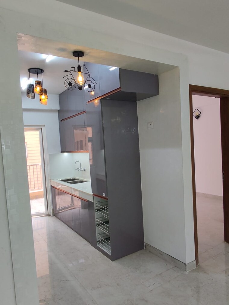 Kitchen, uninav-utopia 4 Bedroom 2650 Sq.Ft. Apartment In Morti Ghaziabad 9558170