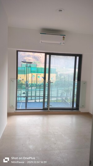 Room in 2 BHK Apartment at Kanakia Silicon Valley, Powai – for Sale