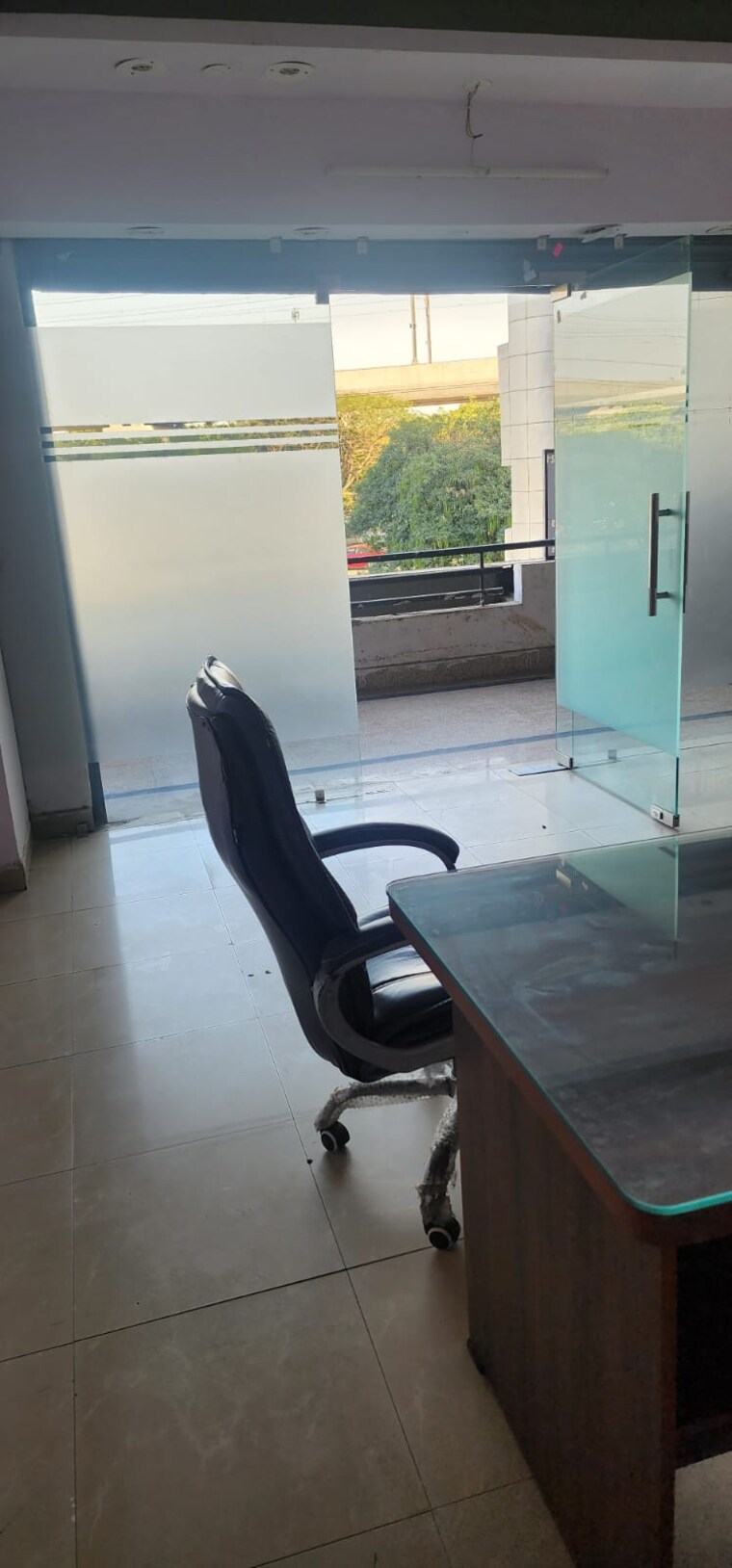 Floor Plan, gaur-city-mall Commercial Office Space 220 Sq.Ft. In Sector 4 Greater Noida Greater Noida 9558209