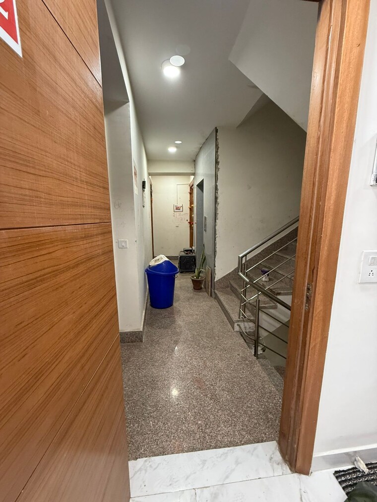 Room, saket 1 Bedroom 450 Sq.Ft. Builder Floor In Saket Delhi 9558274