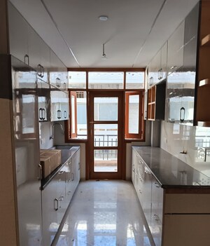 Kitchen in 3 BHK Apartment at Panchkula Urban Estate – for Rent