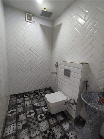 Bathroom in 3 BHK Builder Floor at Malviya Nagar – for Rent