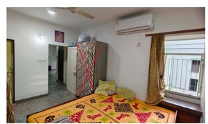 Bedroom in 2 BHK Apartment at Memnagar – for Rent