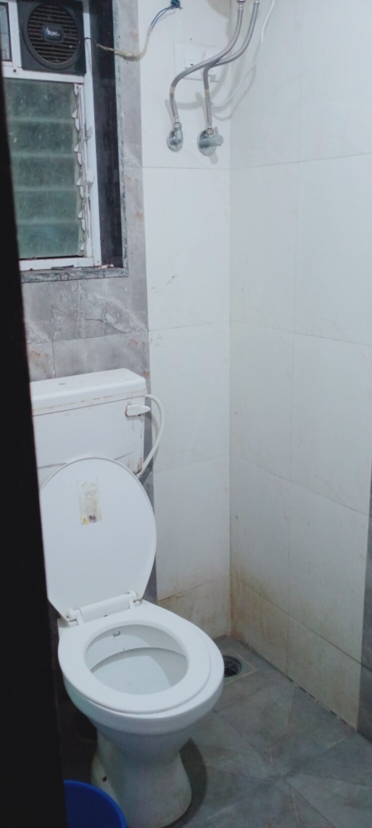 Bathroom, bindra-complex 2 Bedroom 1000 Sq.Ft. Apartment In Andheri East Mumbai 9558327