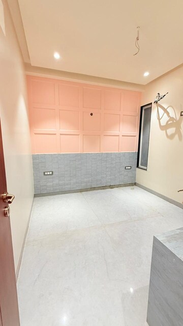 Room in 4 BHK Builder Floor at Ansal API Esencia, Sector 67 – for Sale