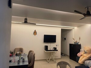Furnished Amenities in 2 BHK Apartment at M3M Flora 68, Sector 68 – for Sale