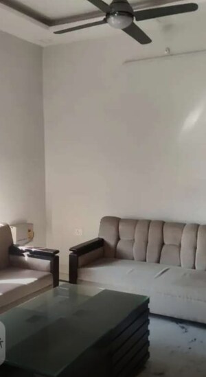 Living Room in 3 BHK Apartment at Gomti Nagar – for Rent